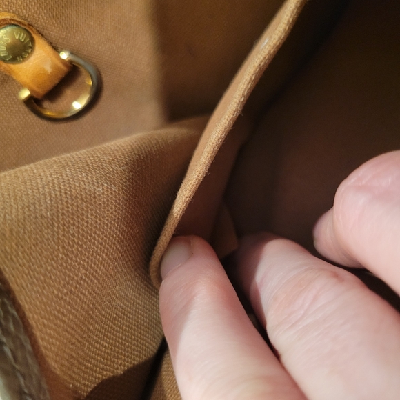 Louis Vuitton authentic popincourt canvas - Picture 8 of 8